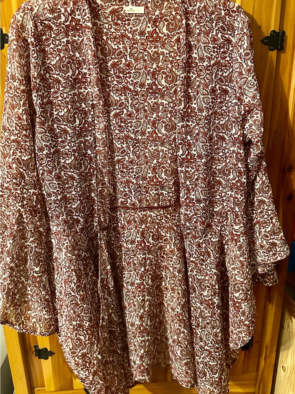 Hollister Rust and Cream Paisley Print Kimono